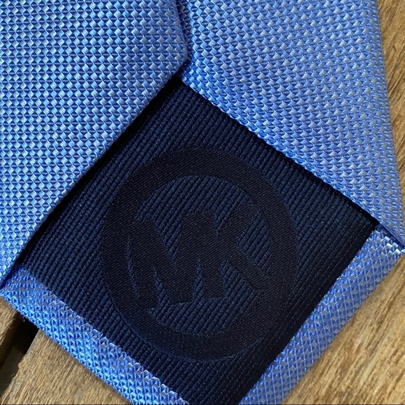 Tonal Textured Tie - Picture 9 of 11